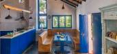 bnr-villas-salmona-dining-kitchen