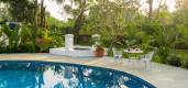 bnr-villas-salmona-outdoor-lunch